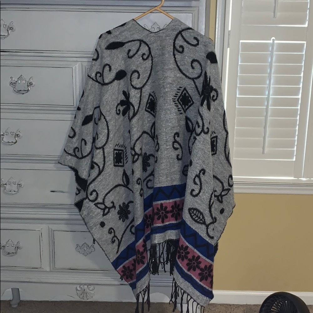 Women’s reversable wrap